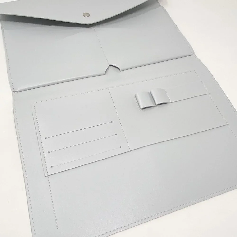 GLASS LADDER & CO Megan Portfolio Clutch Tech Organizer Light Gray Vegan Leather